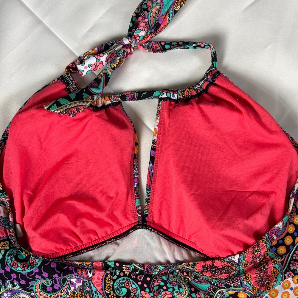 Kenneth Cole Reaction 2X Colorful Paisley Geometric One Piece Swimsuit - Picture 5 of 8